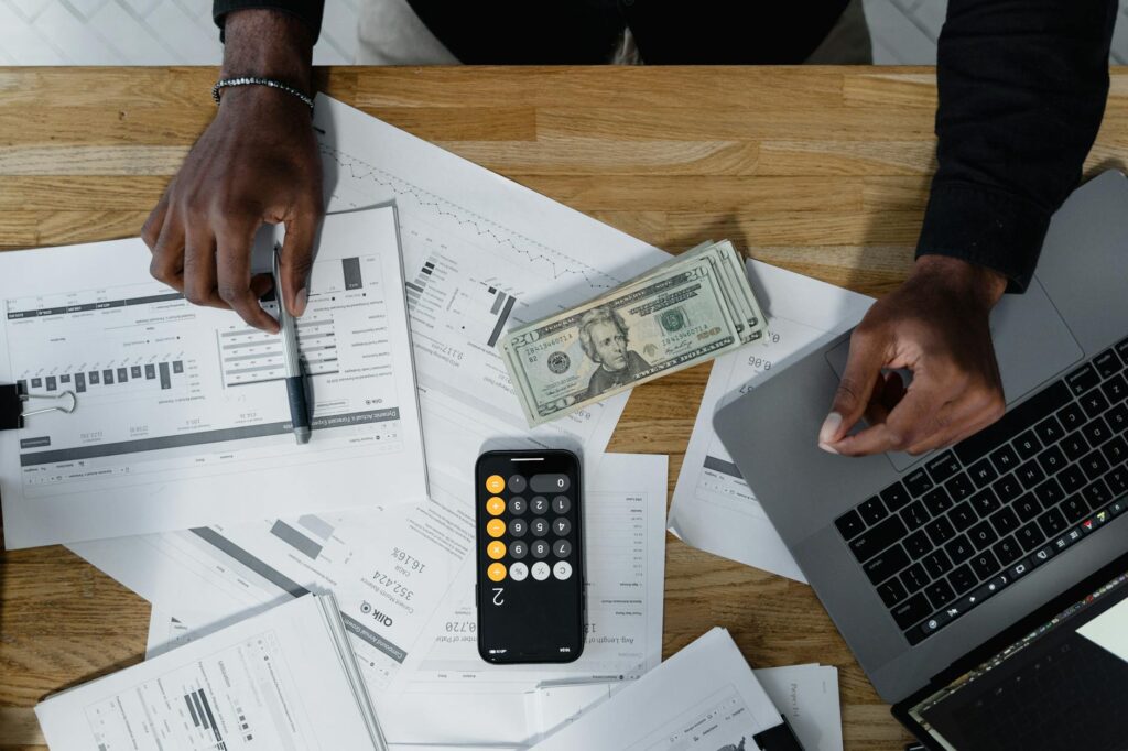 how to manage cash flow in a construction business UK