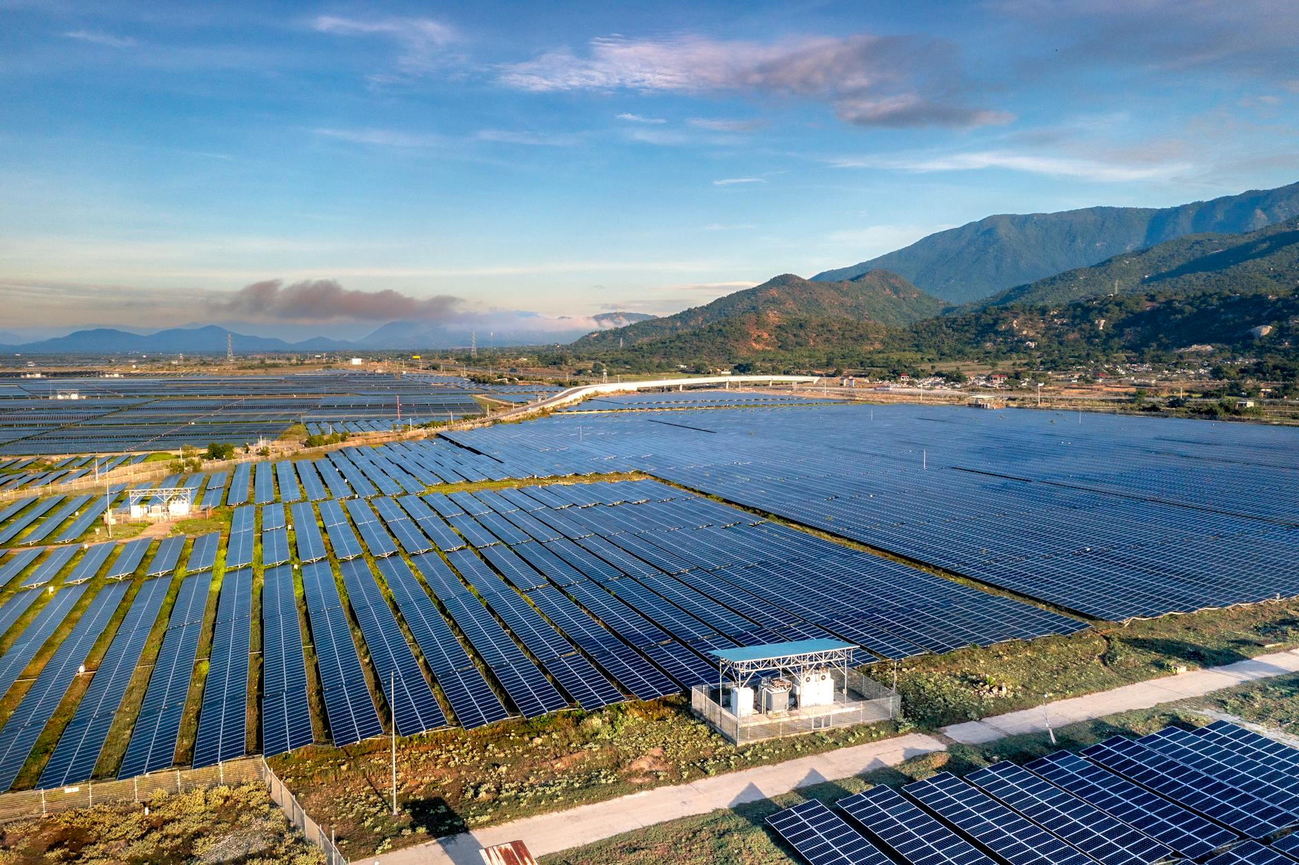 What is the US Solar Energy Industry Association (SEIA)?