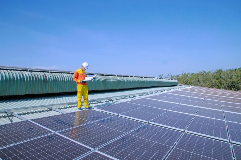 how to start solar business no experience USA training