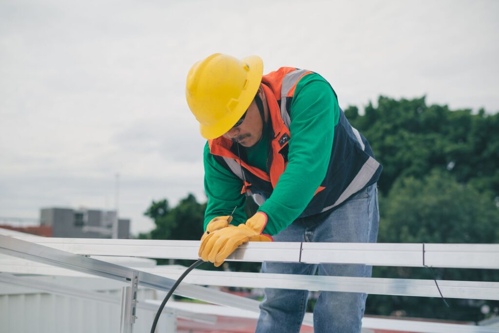 how to start solar business no experience USA