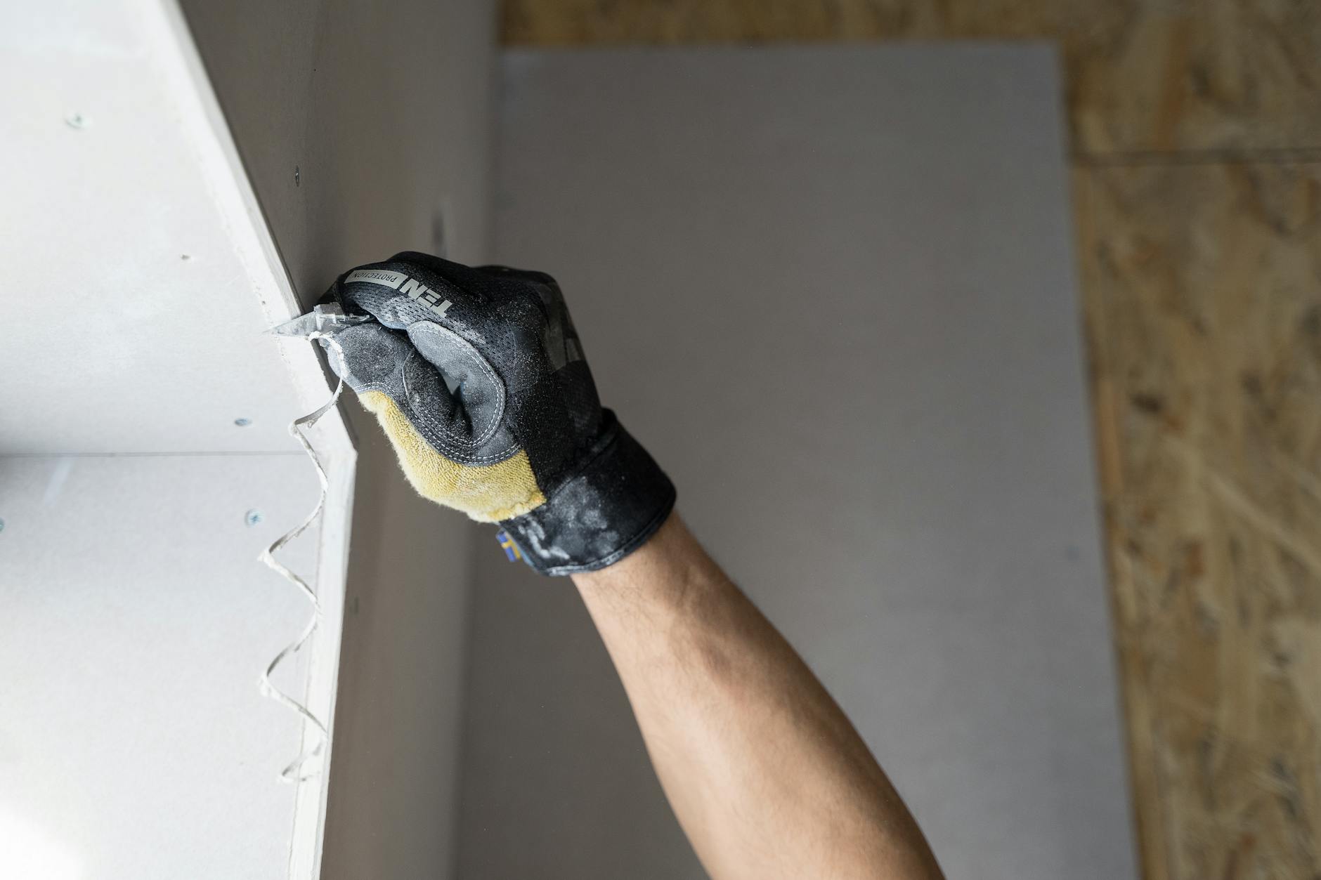How to Quote for Drywall Work in the USA: Rates, Templates and Tips