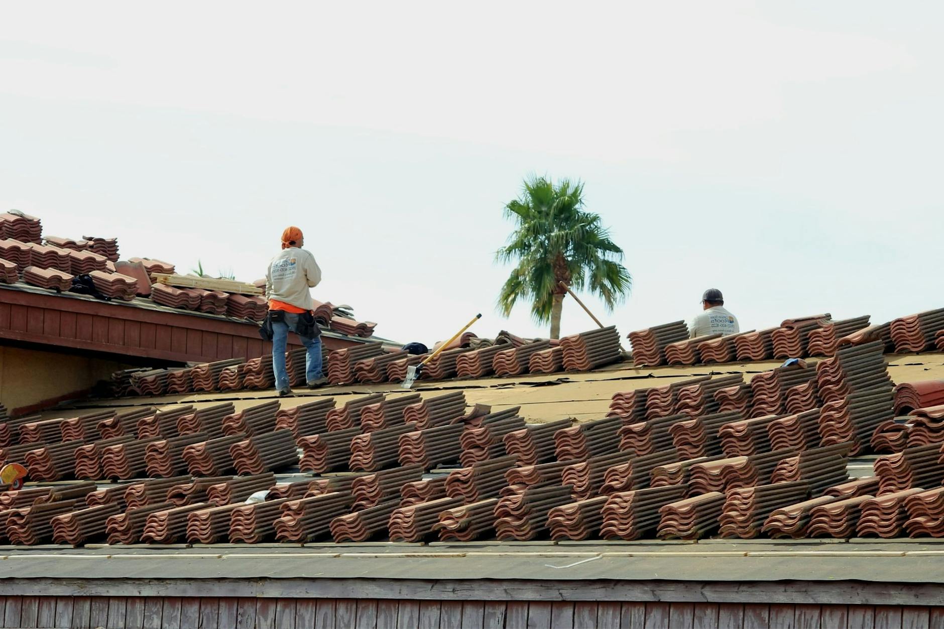 How to Get More Work as a Roofer: Practical Methods for 2026
