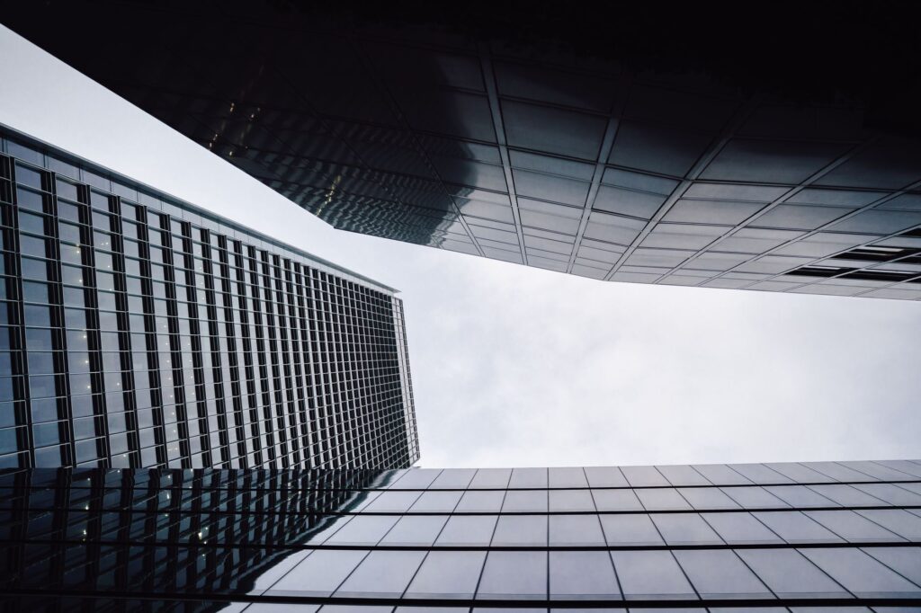 How UK Tilers Win More Commercial Contracts by Quoting