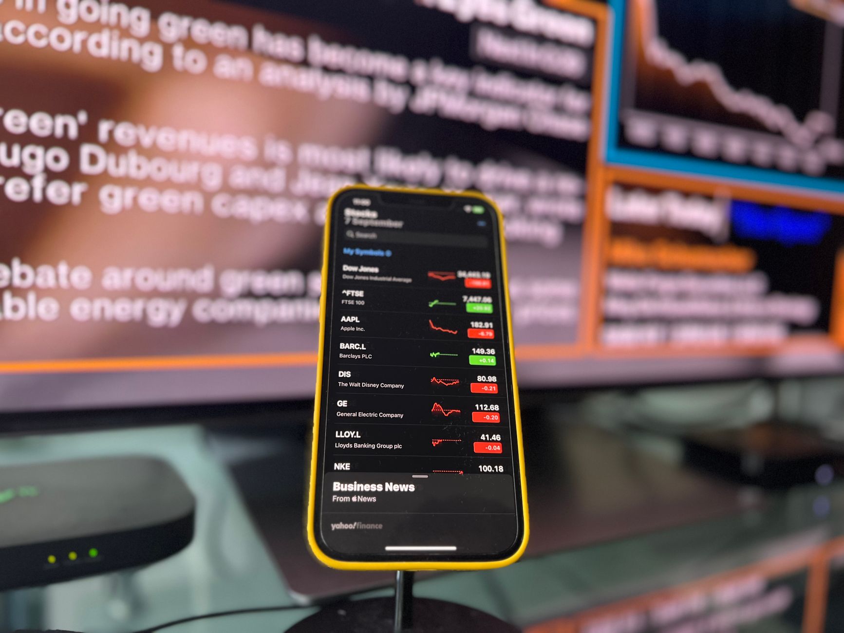 Best Apps for Running a Trades Business in the UK in 2026
