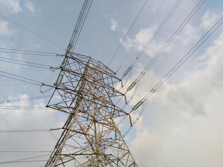 How to Quote for Electrical Work in the USA