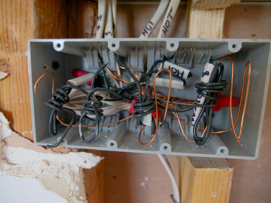 how to become licensed residential electrician USA