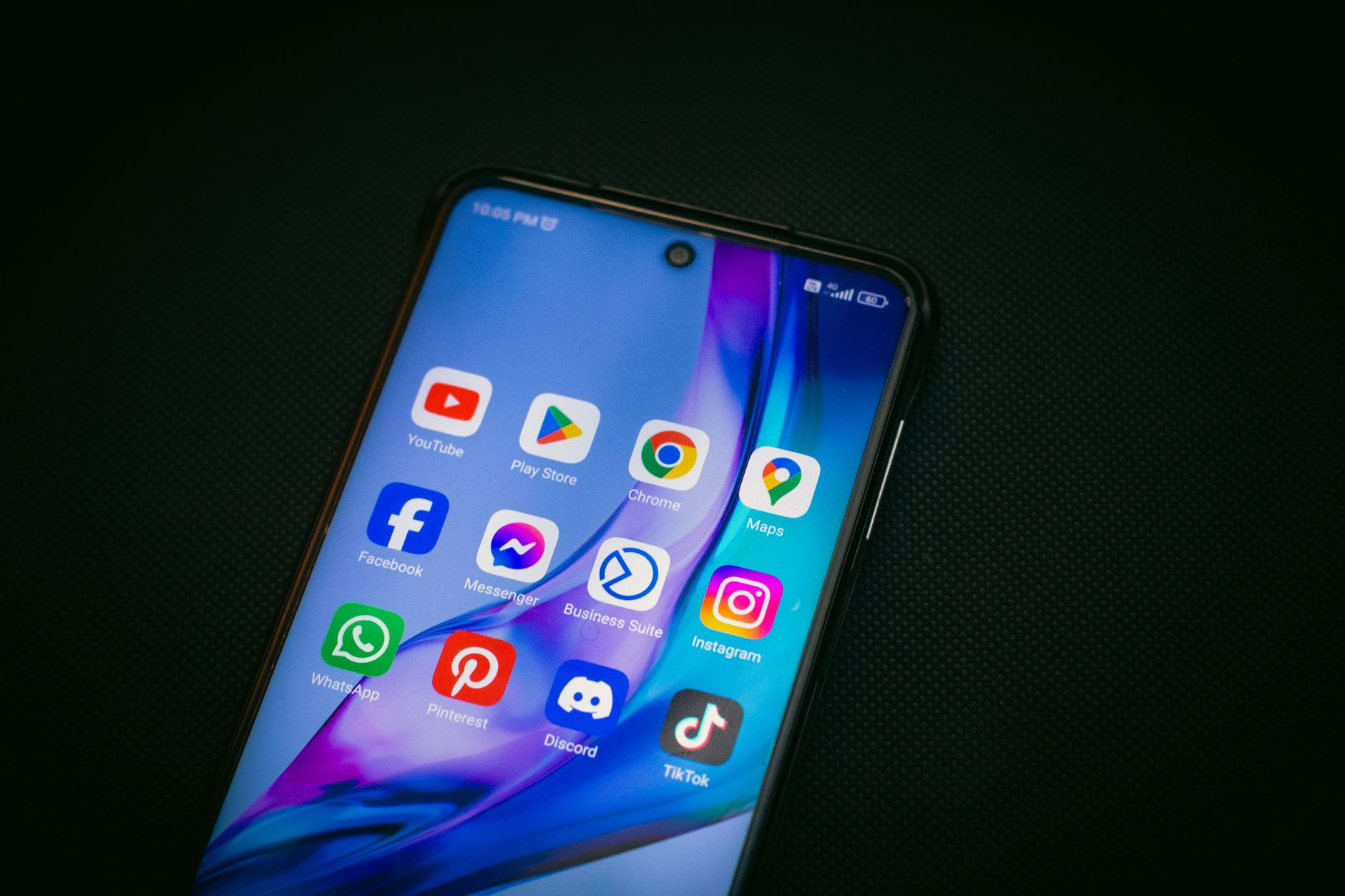 Apps for Contractors: The Best Mobile Apps for Running a Contracting Business