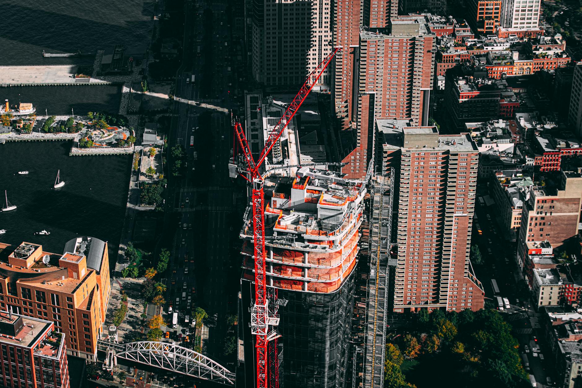 How to Start a Construction Company With No Money in the USA
