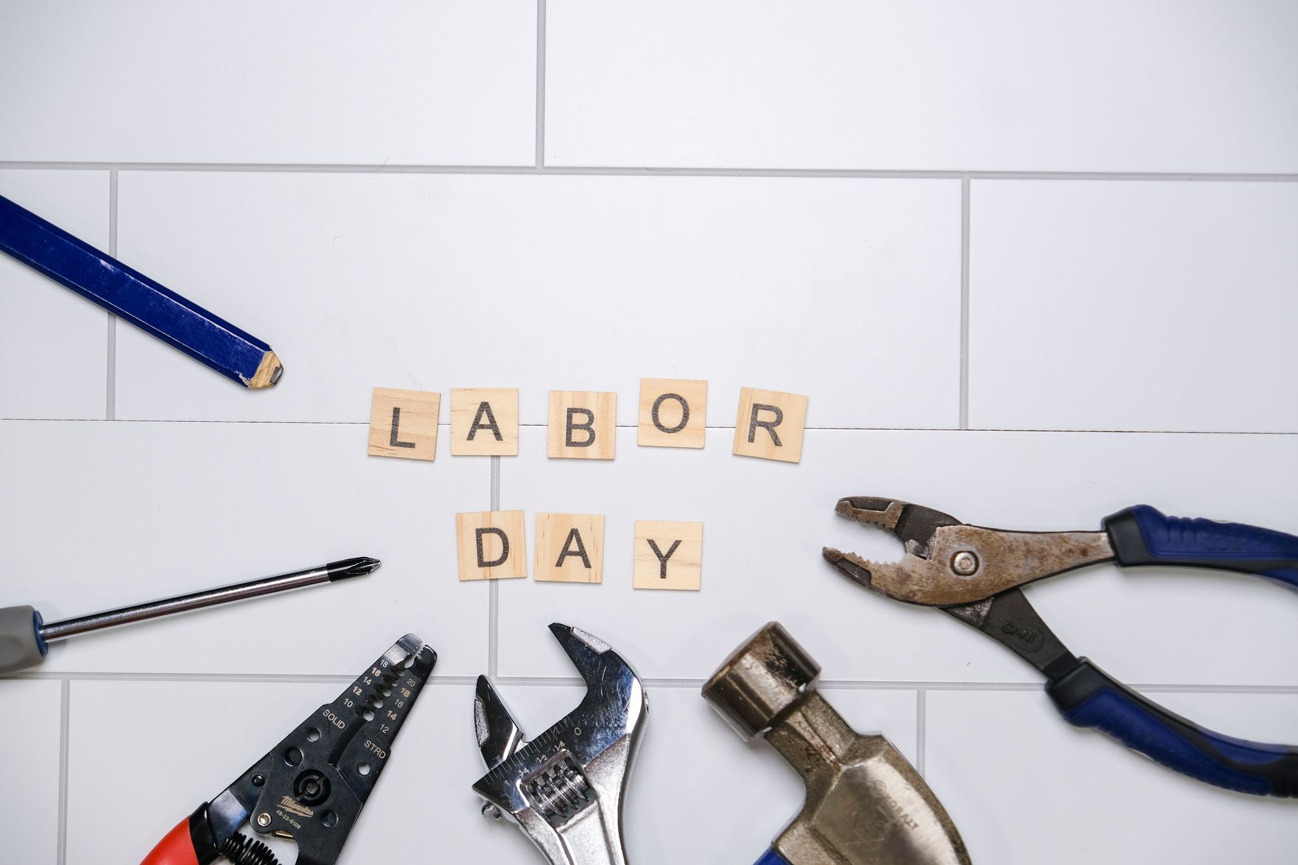Plumber vs Electrician: Which Trade Pays More in the USA?