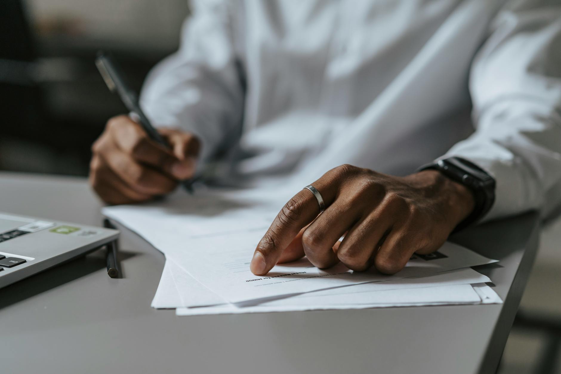starting an electrician business registration UK
