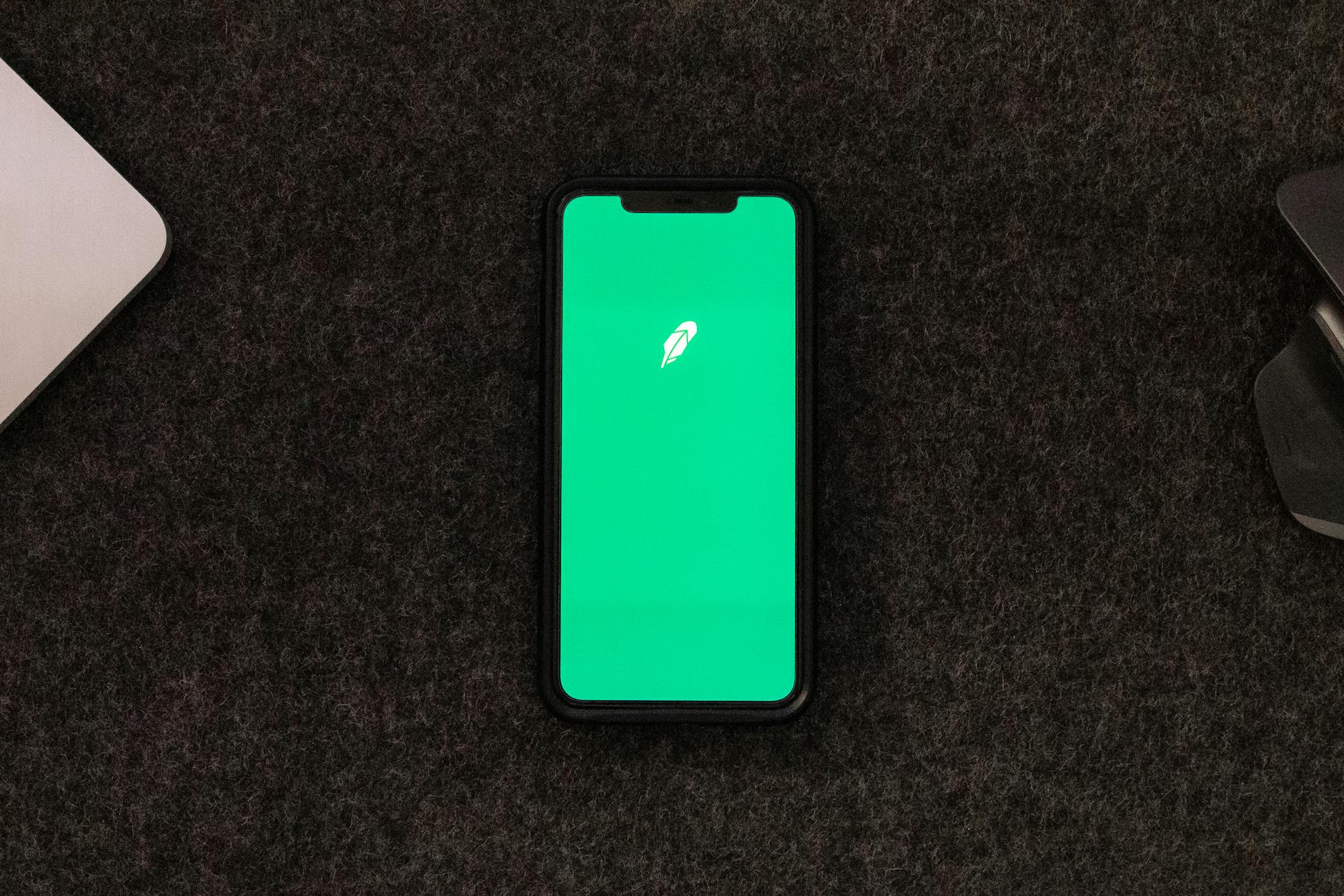 Job Management App for Contractors: The Best Mobile Options in 2026