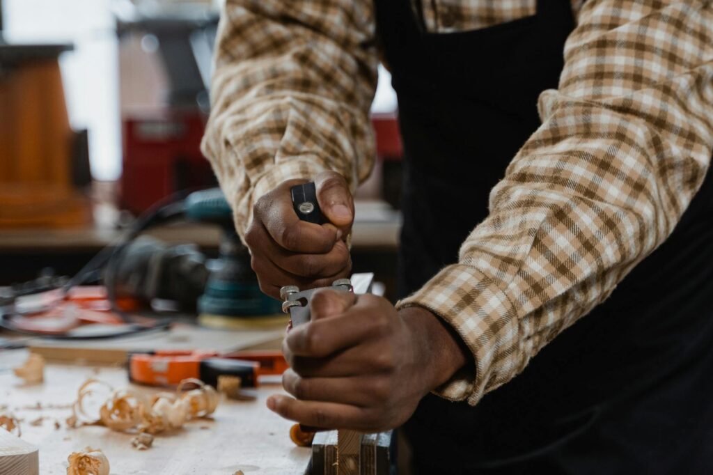 how to get more work as a carpenter UK
