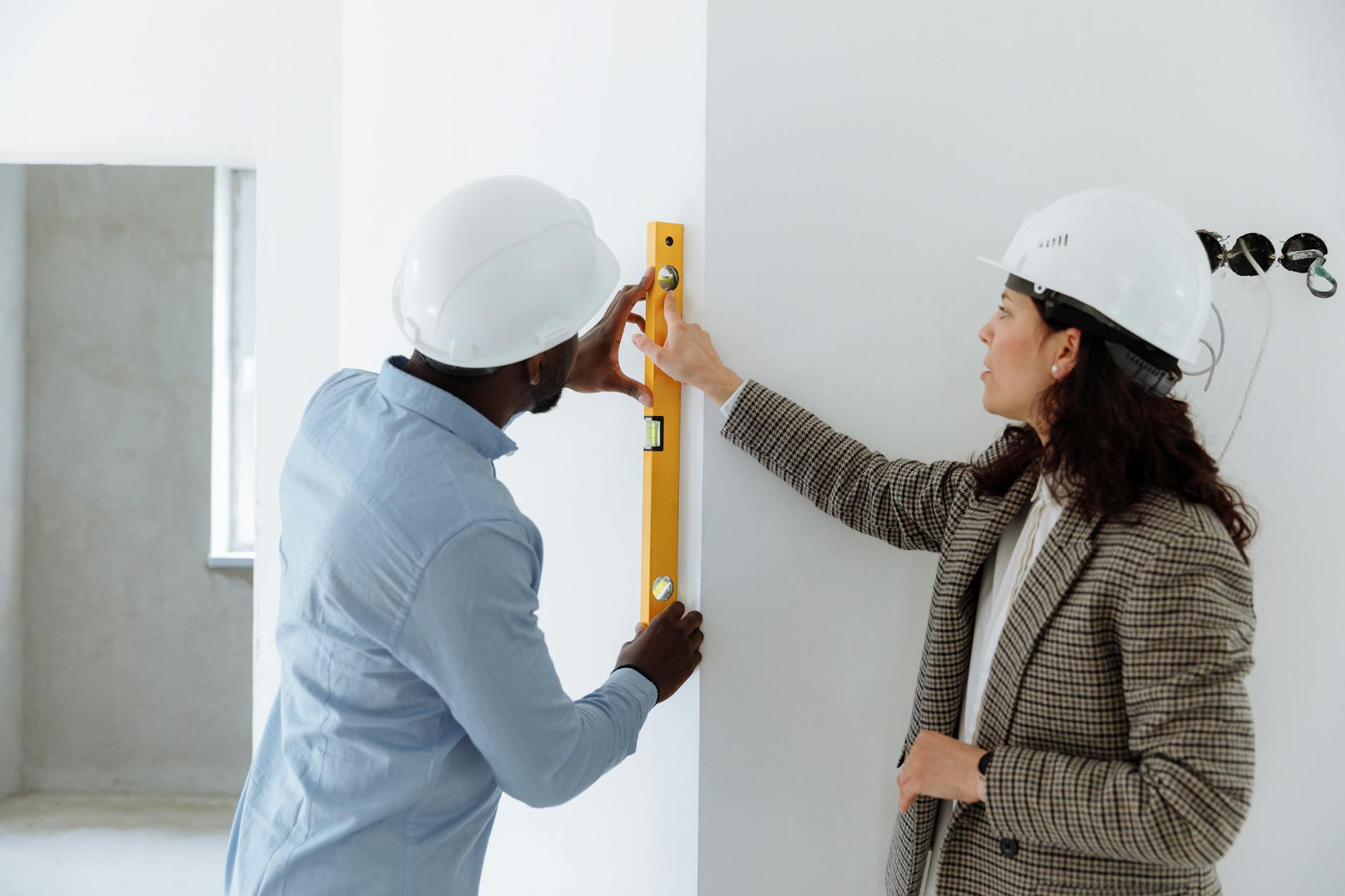 Contractor vs Subcontractor: What Is the Difference and Which Should You Be?